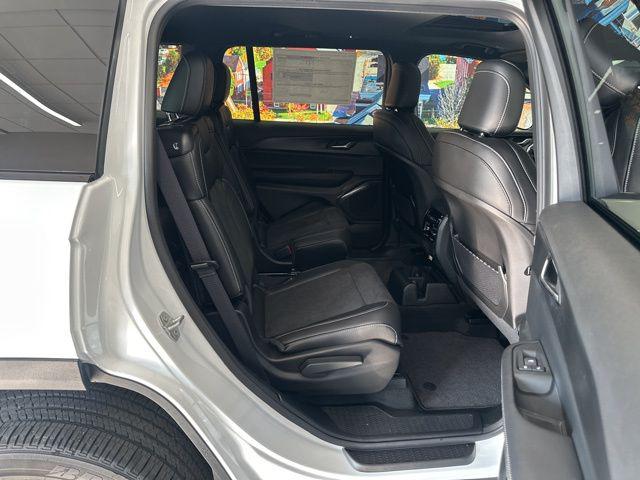 2025 Jeep Grand Cherokee L Altitude X 4x4