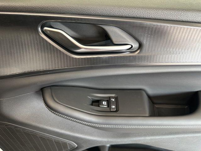 2025 Jeep Grand Cherokee L Altitude X 4x4