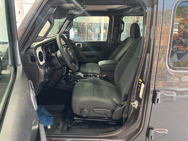 2025 Jeep Wrangler 4-Door Summit 4x4