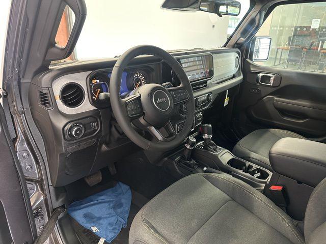 2025 Jeep Wrangler 4-Door Summit 4x4