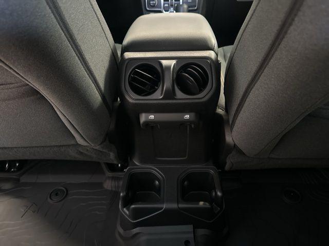 2025 Jeep Wrangler 4-Door Summit 4x4