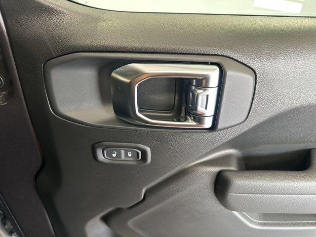 2025 Jeep Wrangler 4-Door Summit 4x4