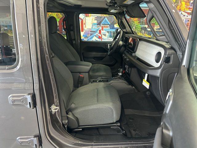 2025 Jeep Wrangler 4-Door Summit 4x4
