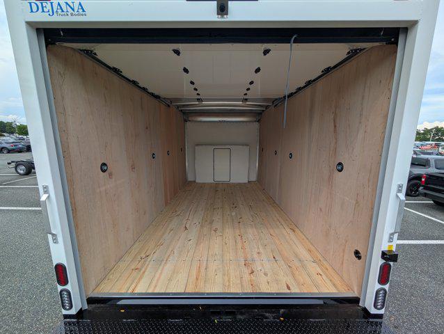 2026 Ford E-450 Cutaway Base