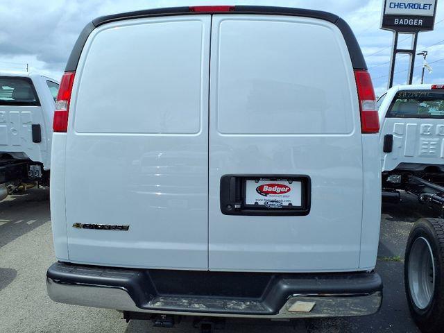 2025 Chevrolet Express Cargo Van RWD 3500 Extended Wheelbase WT