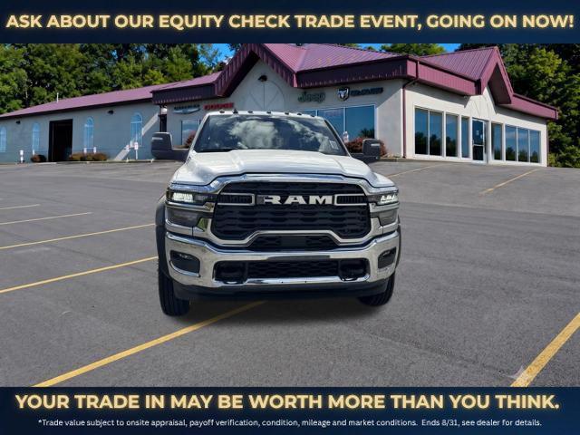 2026 RAM 5500 Chassis RAM 5500 TRADESMAN CHASSIS REGULAR CAB 4X4 84 CA