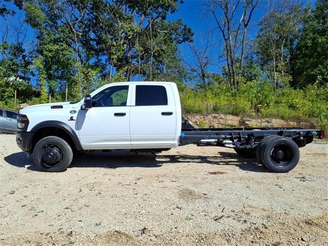 2026 RAM Ram 5500 Chassis Cab RAM 5500 TRADESMAN CHASSIS CREW CAB 4X4 84 CA 2026 RAM Ram 5500 Chassis Cab RAM 5500 TRADESMAN CHASSIS CREW CAB 4X4 84 CA