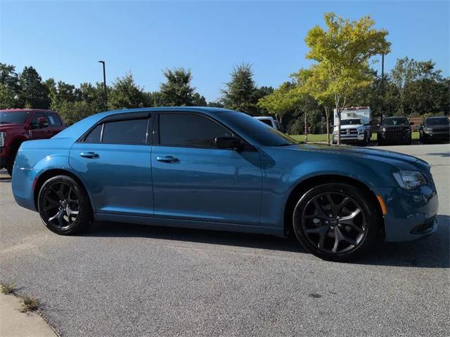 2022 Chrysler 300 Touring