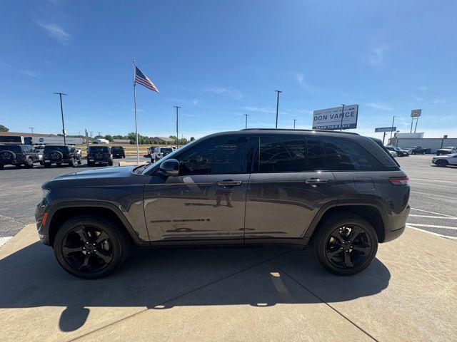 2022 Jeep Grand Cherokee Altitude 4x4