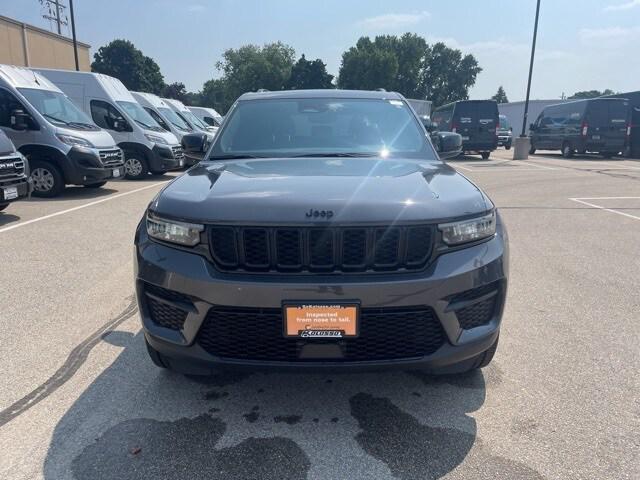 2022 Jeep Grand Cherokee Altitude 4x4