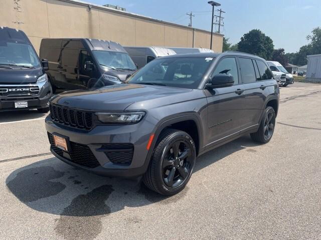 2022 Jeep Grand Cherokee Altitude 4x4