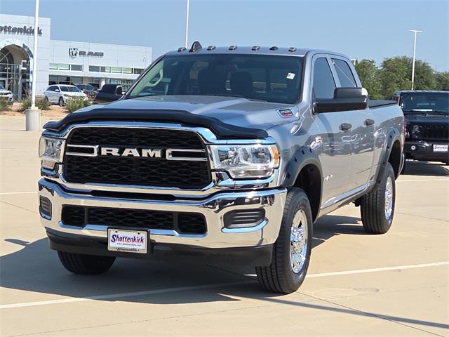 2020 RAM 2500 Tradesman Crew Cab 4X4 64 Box