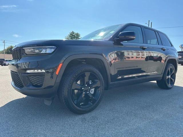 2023 Jeep Grand Cherokee Limited 4x4 2023 Jeep Grand Cherokee Limited 4x4