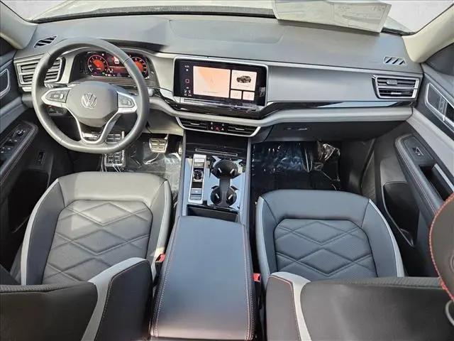 2026 Volkswagen Atlas Peak Edition