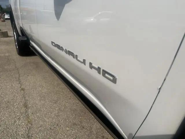 2022 GMC Sierra 2500HD 4WD Crew Cab Long Bed Denali