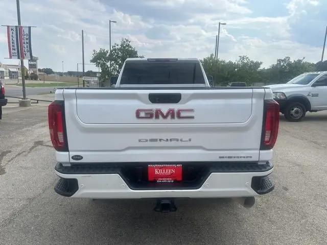 2022 GMC Sierra 2500HD 4WD Crew Cab Long Bed Denali
