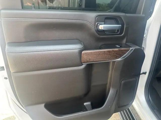 2022 GMC Sierra 2500HD 4WD Crew Cab Long Bed Denali