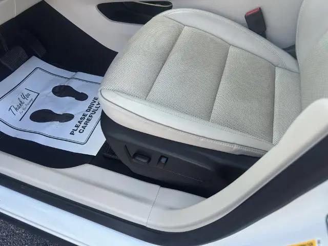 2023 Buick Envision Essence FWD