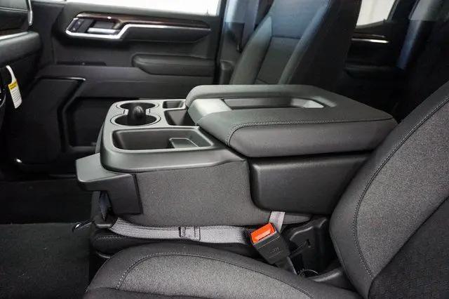2026 Chevrolet Silverado 1500 4WD Crew Cab Short Bed LT Trail Boss