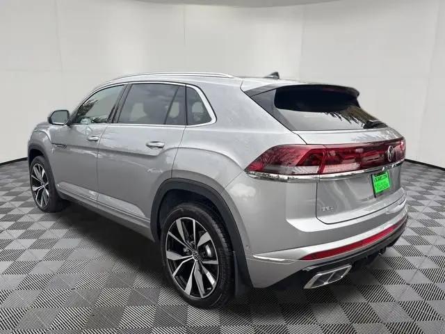 2026 Volkswagen Atlas Cross Sport SEL Premium R-Line