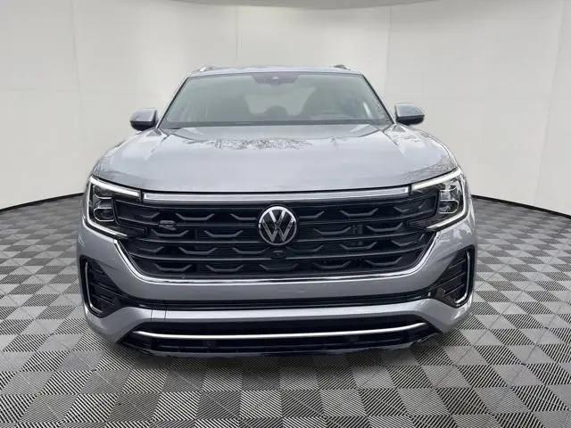 2026 Volkswagen Atlas Cross Sport SEL Premium R-Line