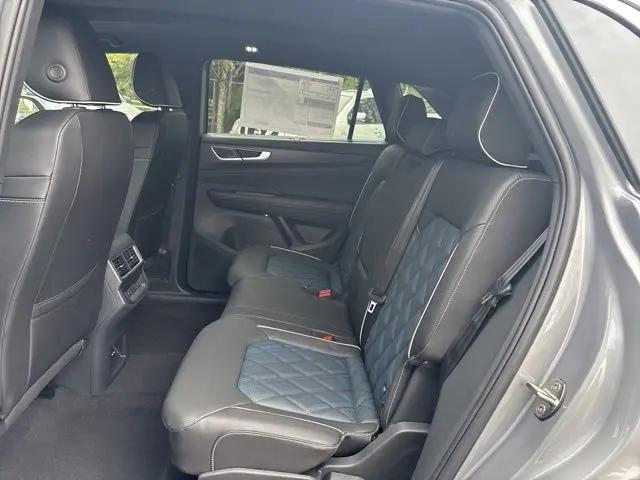 2026 Volkswagen Atlas Cross Sport SEL Premium R-Line