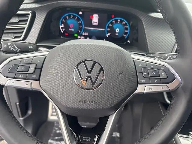 2026 Volkswagen Atlas Cross Sport SEL Premium R-Line