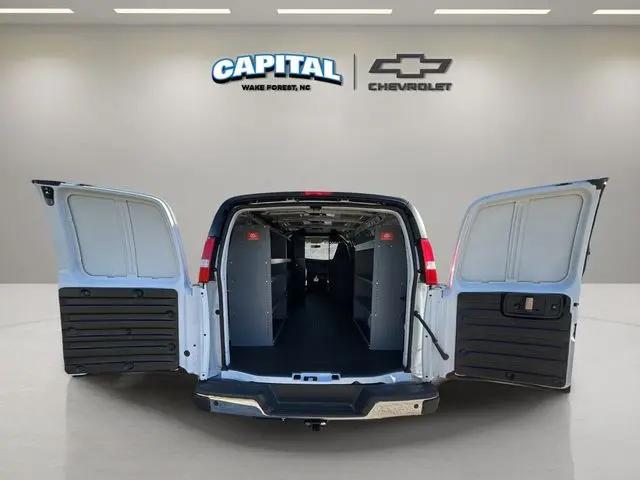 2025 Chevrolet Express Cargo Van RWD 2500 Regular Wheelbase WT