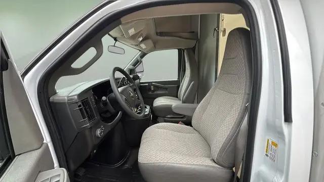 2025 Chevrolet Express Cutaway Work Van