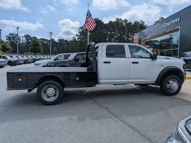 2026 Ram 4500 Chassis Tradesman/Big Horn