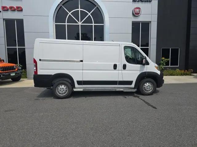 2023 Ram ProMaster 2500 Cargo Van Low Roof 136" WB
