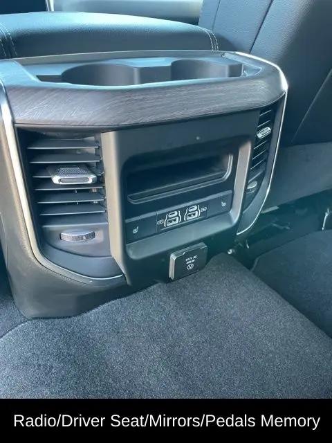 2026 Ram 2500 Laramie Crew Cab 4x4 64 Box