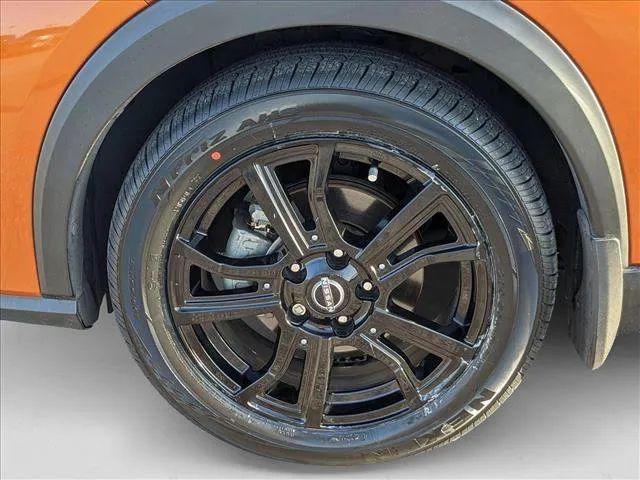 2022 Nissan Kicks SR Xtronic CVT