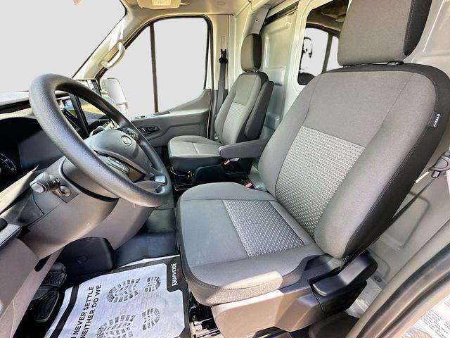 2025 Ford Transit Cutaway Base