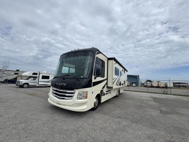 2022 Ford F-53 29S