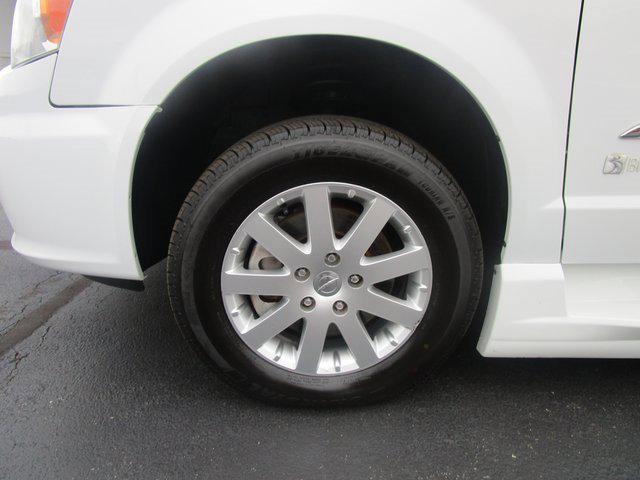 2014 Chrysler Town & Country Touring