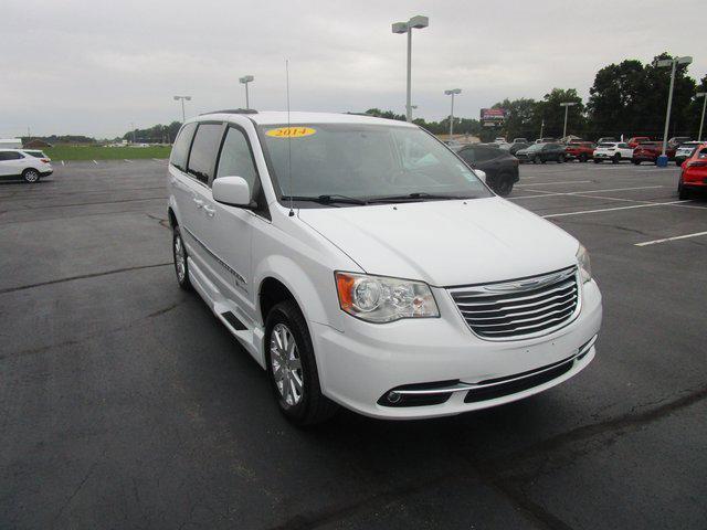 2014 Chrysler Town & Country Touring