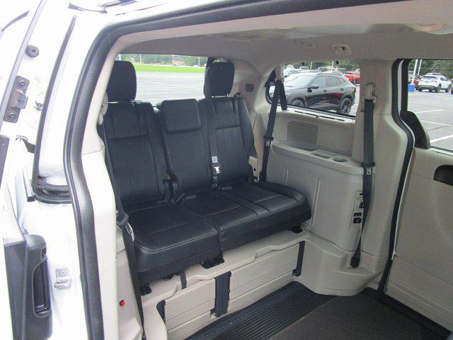 2014 Chrysler Town & Country Touring
