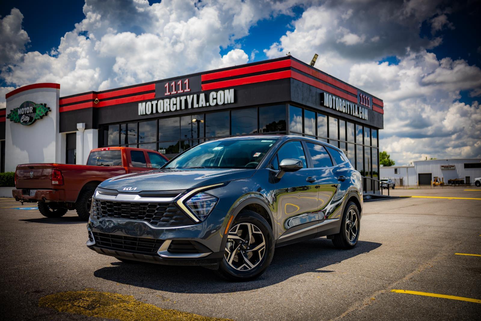 2024 Kia Sportage LX's photo