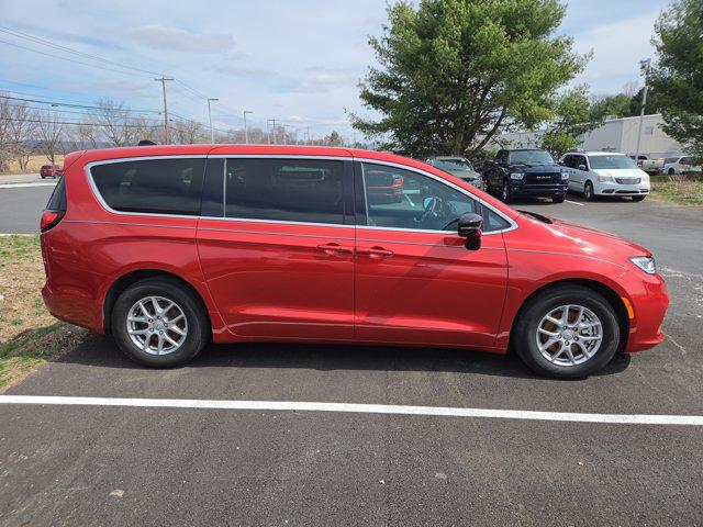 2025 Chrysler Pacifica PACIFICA SELECT