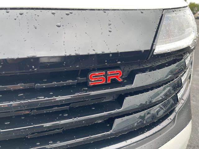 2025 Nissan Kicks SR FWD