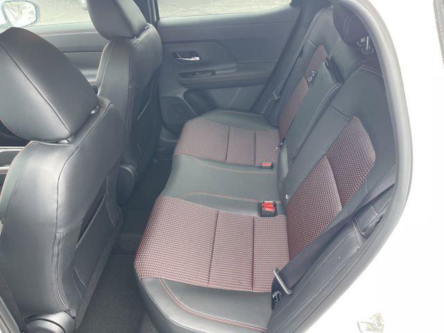 2025 Nissan Kicks SR FWD