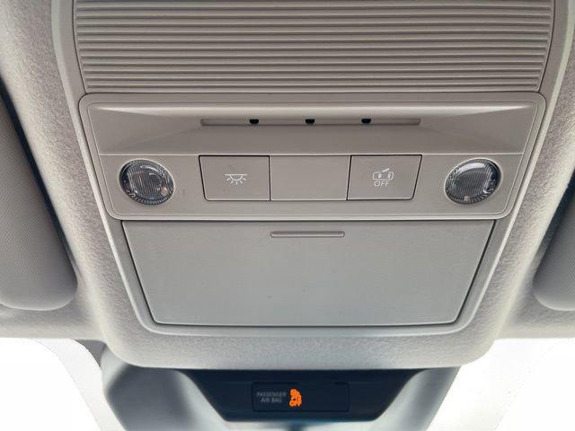 2025 Nissan Kicks SR FWD