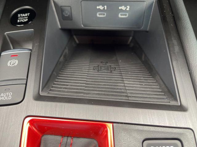 2025 Nissan Kicks SR FWD
