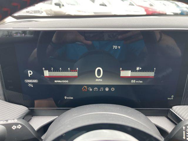 2025 Nissan Kicks SR FWD