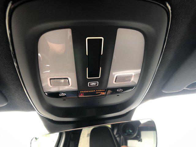2026 Volvo XC40 B5 Ultra Black Edition