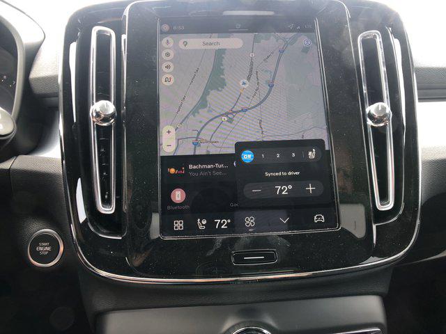 2026 Volvo XC40 B5 Ultra Black Edition