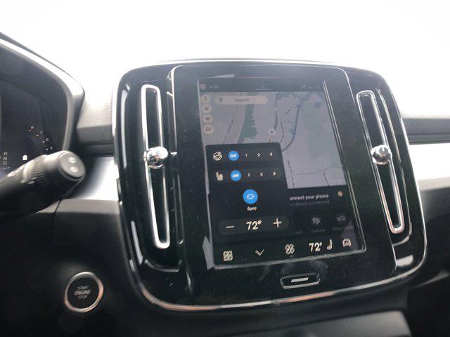 2026 Volvo XC40 B5 Ultra Black Edition