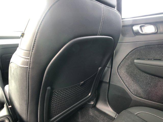 2026 Volvo XC40 B5 Ultra Black Edition