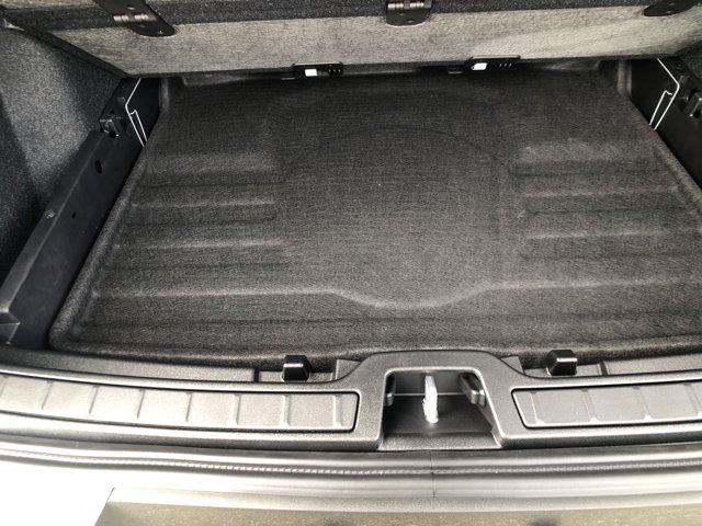 2026 Volvo XC40 B5 Ultra Black Edition